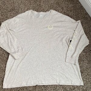 FLASH SALE‼️ New XXL PINK Victoria's Secret Light Gray oatmeal Long Sleeve Tee